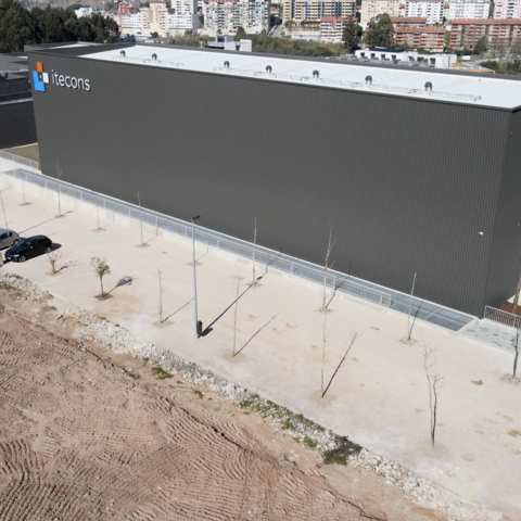 random_facility_image